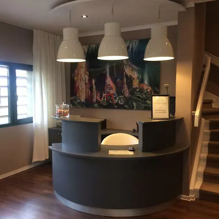 Hotell Na Letisku - Areál Sky Park *