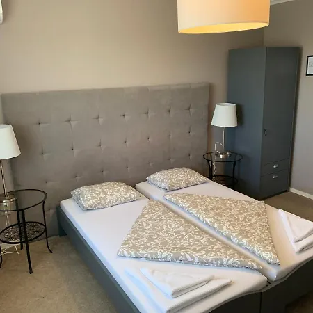 Na Letisku - Areál Sky Park Hotell Trenčín